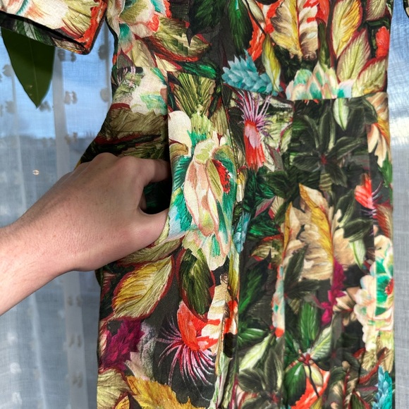 Farm Rio low back romper jungle flowers size M with beaded tassel ties! NWT! - Picture 5 of 12